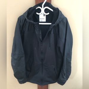 Men’s 2XL Under Armour sweater jacket